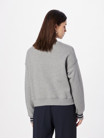 TOMMY HILFIGER Sweatshirt in Grey