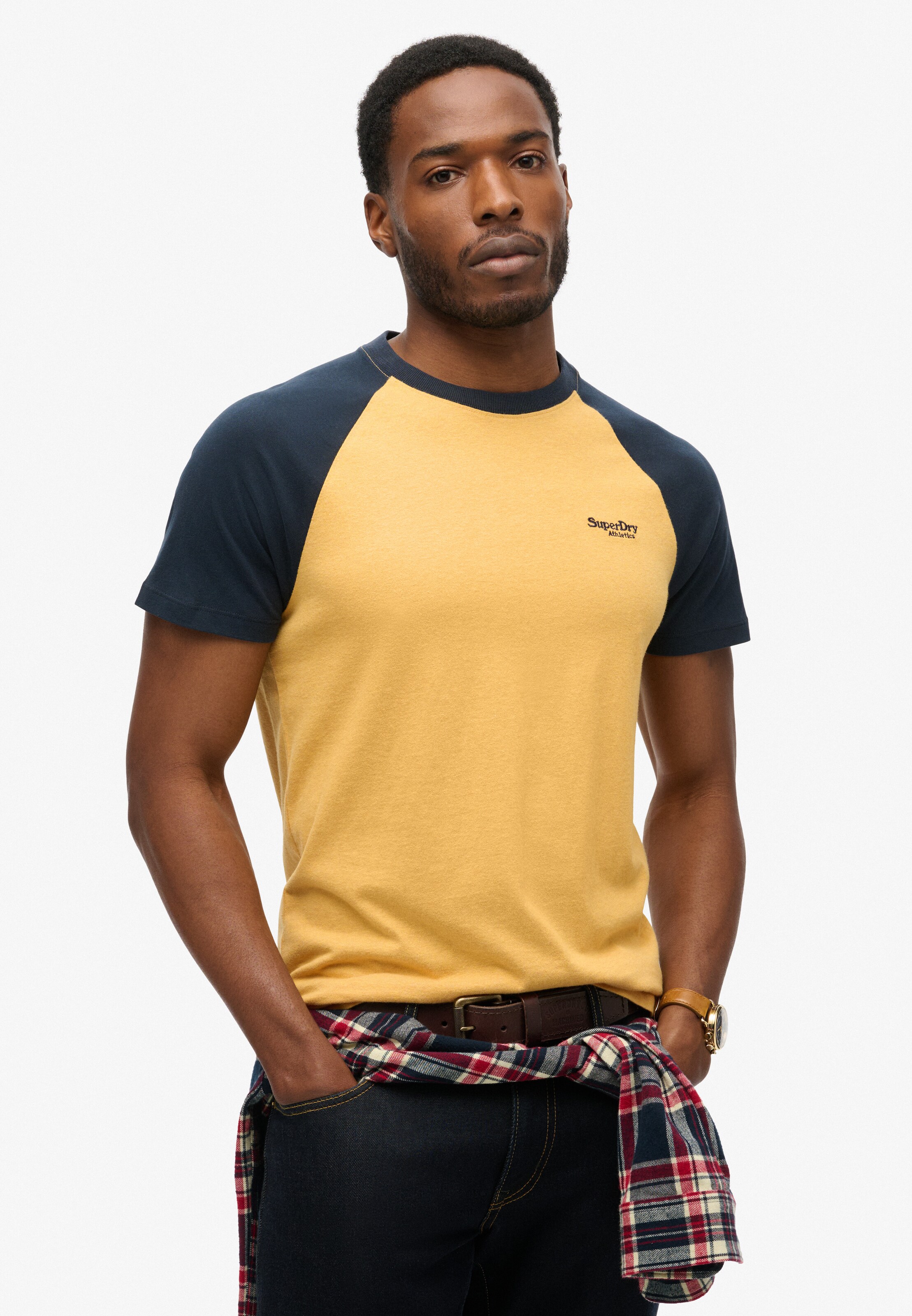 T-Shirt Superdry en jaune : devant