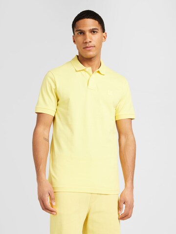 BOSS T-shirt 'Passenger' i gul: framsida