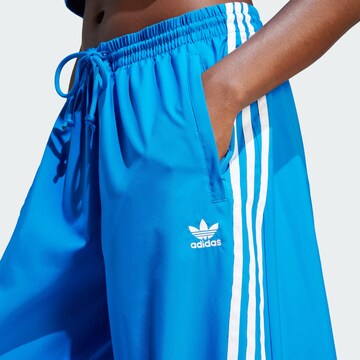 ADIDAS ORIGINALS Wide leg Broek 'Adilenium' in Blauw