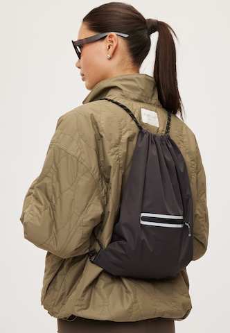 rethinkit studios Between-Season Jacket in Green