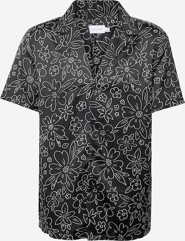 TOPMAN Regular Fit Skjorte i sort: forside