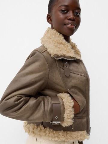Giacca di mezza stagione di Bershka in marrone