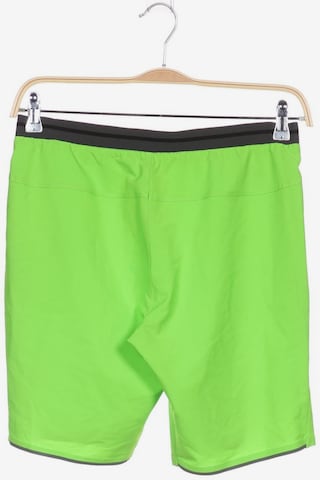 MCKINLEY Shorts 33 in Grün