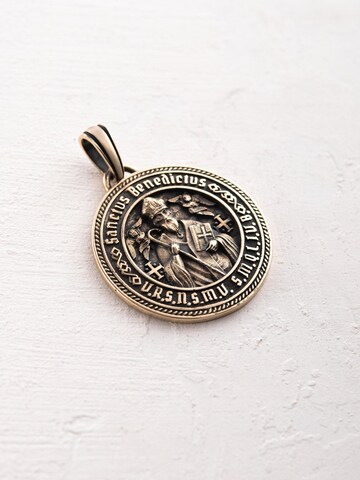 REYTEL Prívesok 'SANCTUS BENEDICTUS— Saint Benedict medal' - Žltá
