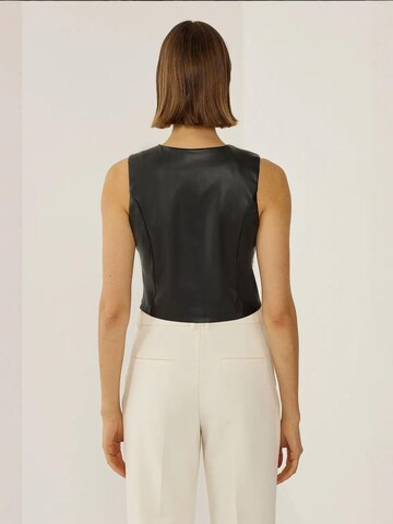 Gilet di Hiccup in nero