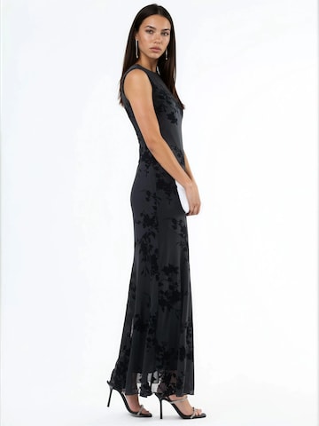 Hiccup Kleid in Schwarz