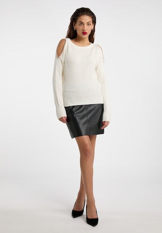 Pullover 'Tuxe' di faina in bianco