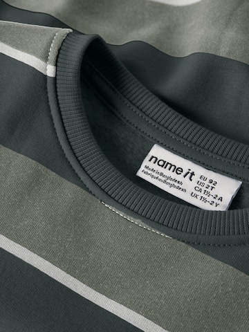 Sweat NAME IT en gris