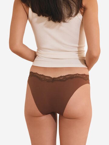 ETAM Panty 'Fara' in Brown