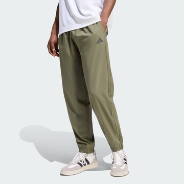 Tapered Pantaloni sportivi 'Essentials Stanford Lite' di ADIDAS SPORTSWEAR in verde: frontale