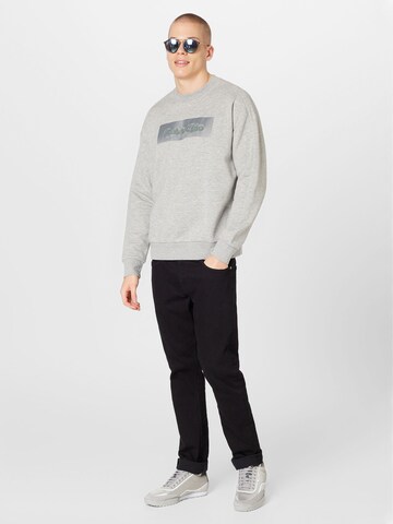 Calvin KleinSweater majica - siva boja