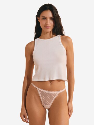 ETAM Thong 'Tara' in Pink: front