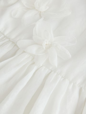 LAURA ASHLEY Платье в Белый