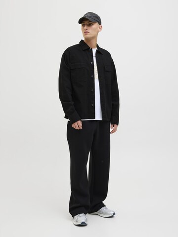 JACK & JONES Regular fit Button Up Shirt in Black