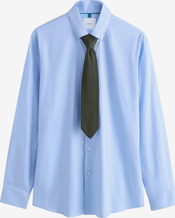 Next Regular Fit Hemd mit Krawatte in Blau: Vorderseite