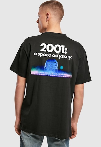 Merchcode T-Shirt 'A Space Odyssey Astronaut' in Schwarz