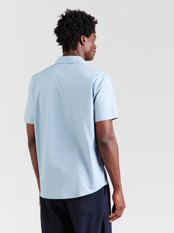 s.Oliver Regular fit Риза в синьо