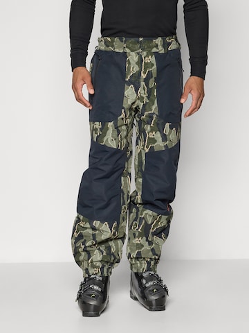 COLUMBIA Loosefit Παντελόνι φόρμας 'Coreshot™' σε πράσινο: μπροστά