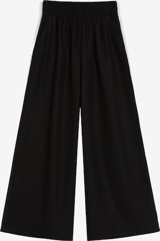 Bershka Regular Hose in Schwarz: predná strana