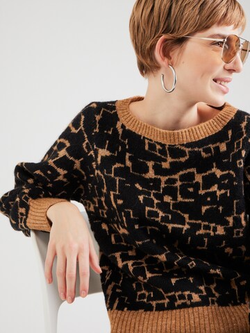 VILA Sweater 'VIALVA' in Brown