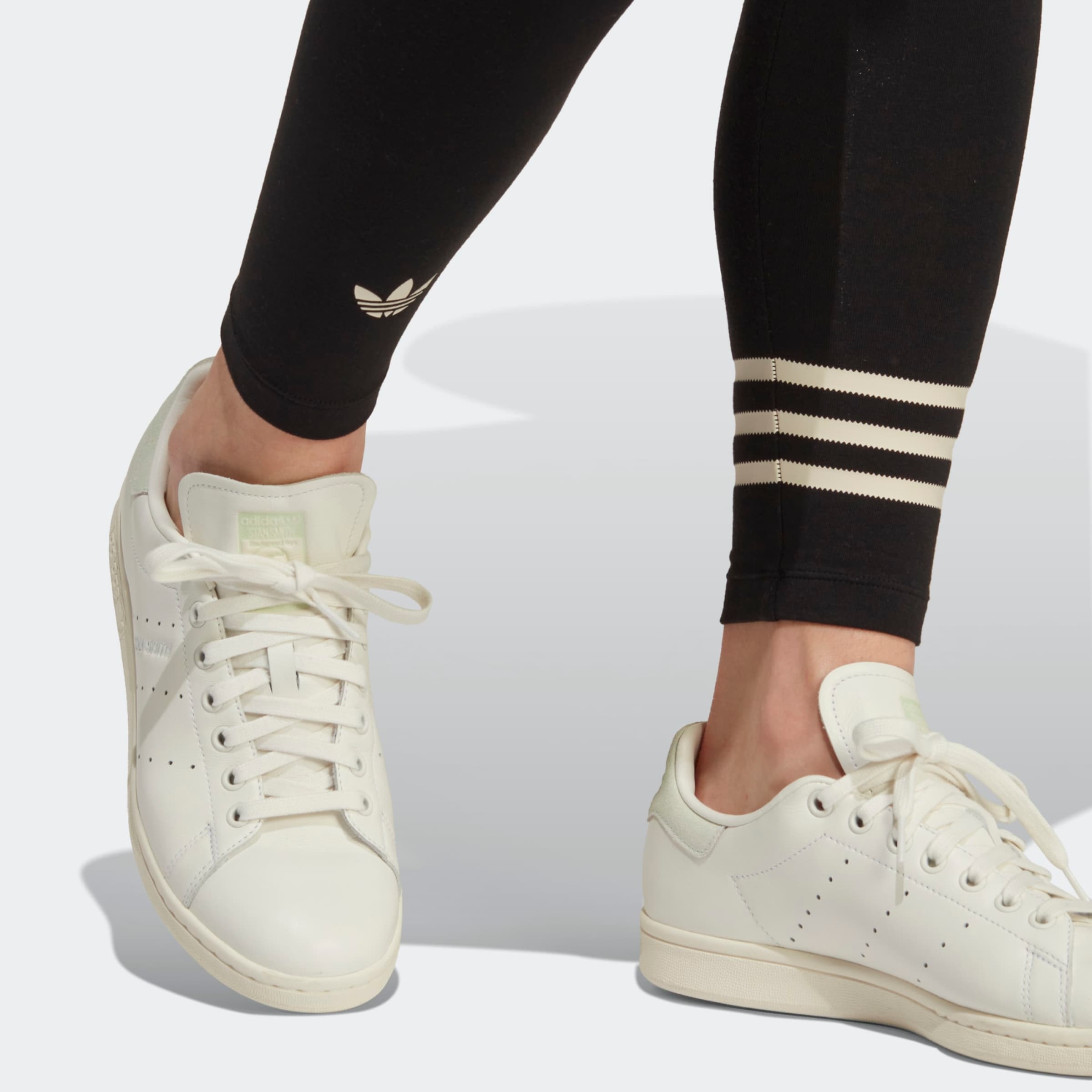 ADIDAS ORIGINALS Skinny Leggings Adicolor Neuclassics in Schwarz ABOUT YOU