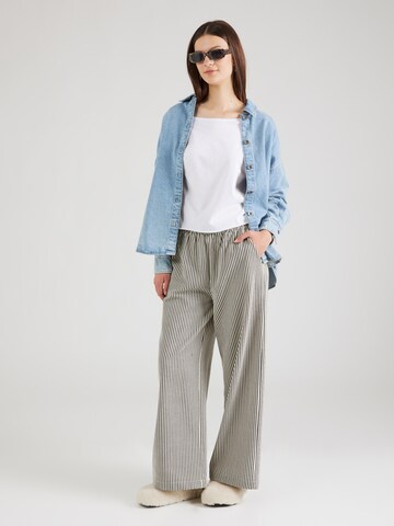 HOLLISTER Футболка в Белый