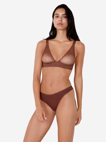 String di ETAM in marrone