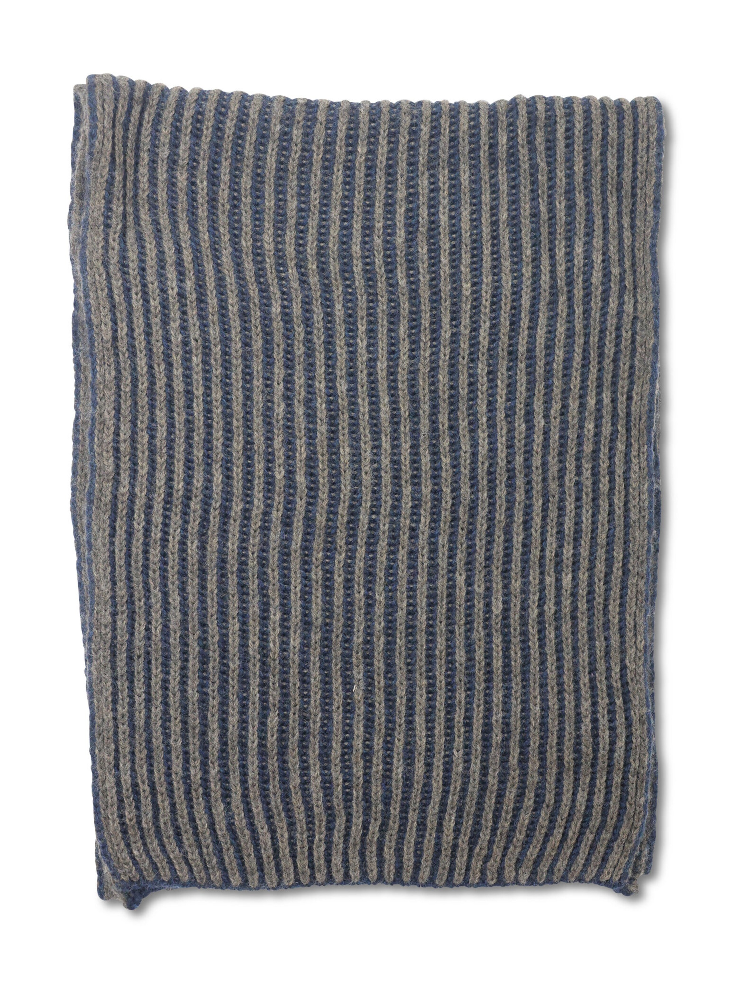 Real Guys Scarf in Brown: front