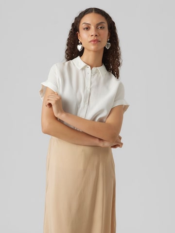 Camicia da donna 'Grace' di VERO MODA in bianco