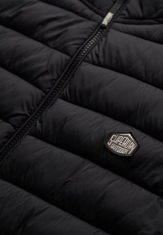 Superdry Bodywarmer 'Fuji Lite' in Zwart