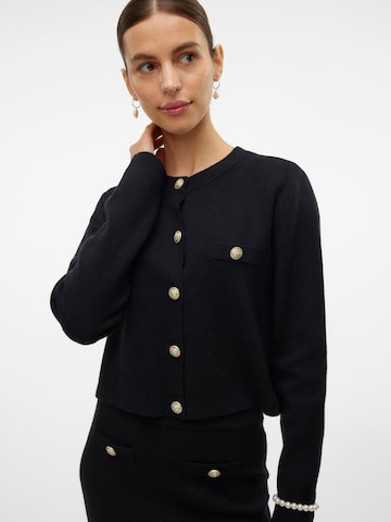 VERO MODA Плетена жилетка 'Saba' в черно