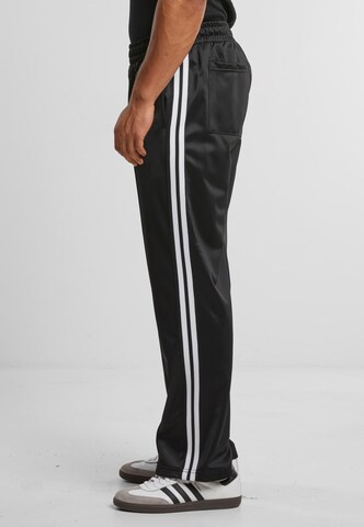 Urban ClassicsLoosefit Hlače - crna boja