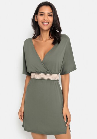 Rochie de la LASCANA pe verde: față