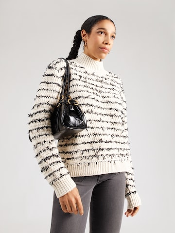 Pulover 'Zilla' de la Fabienne Chapot pe alb: față