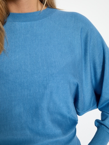 Pull-over 'Dana' minus en bleu