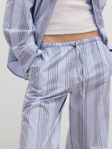 Wide Leg Pantalon 'Bjelle' EDITED en bleu