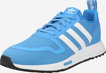 ADIDAS ORIGINALS حذاء رياضي بلا رقبة بـ أزرق: الأمام