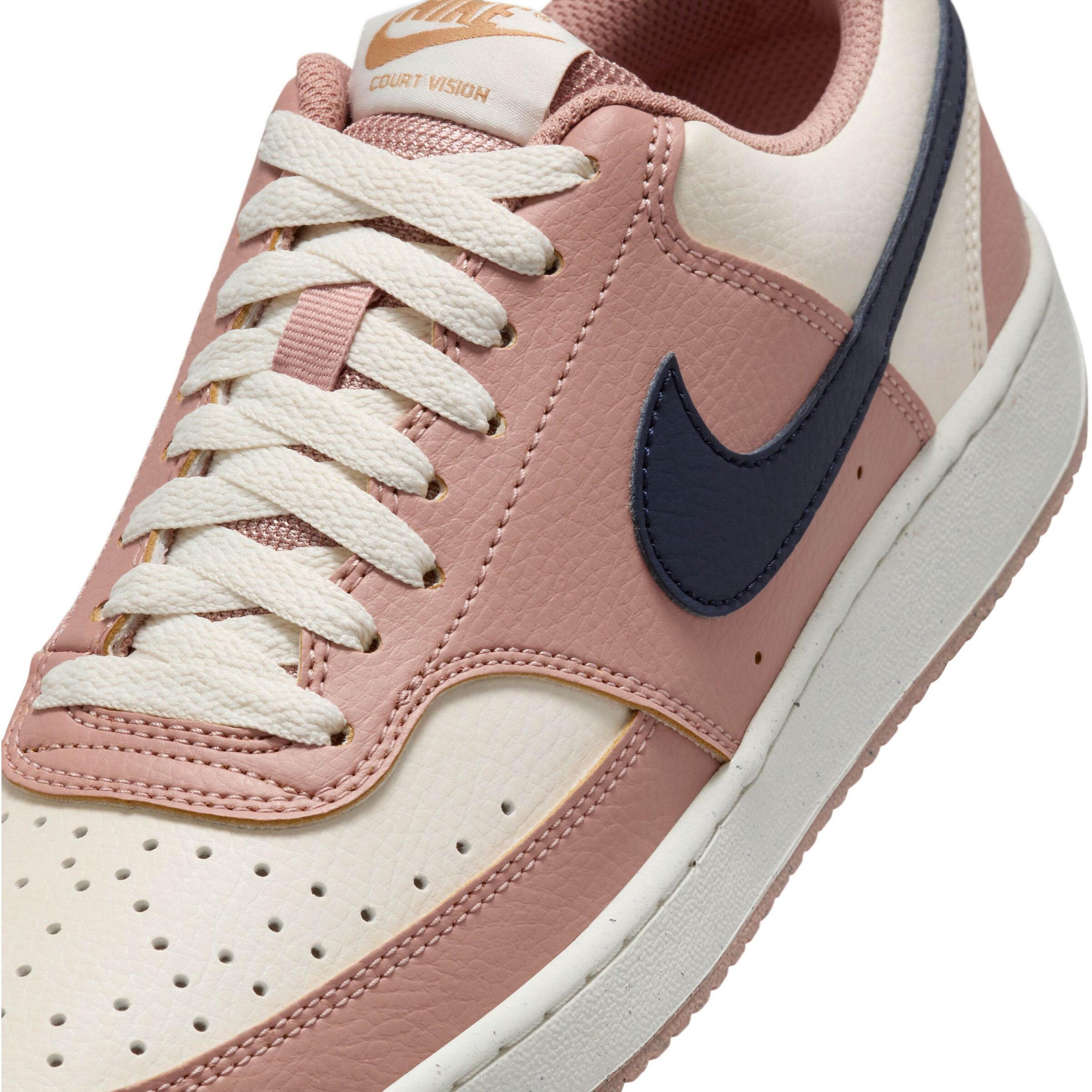 NIKE Sneaker 'Court Vision' in Beige