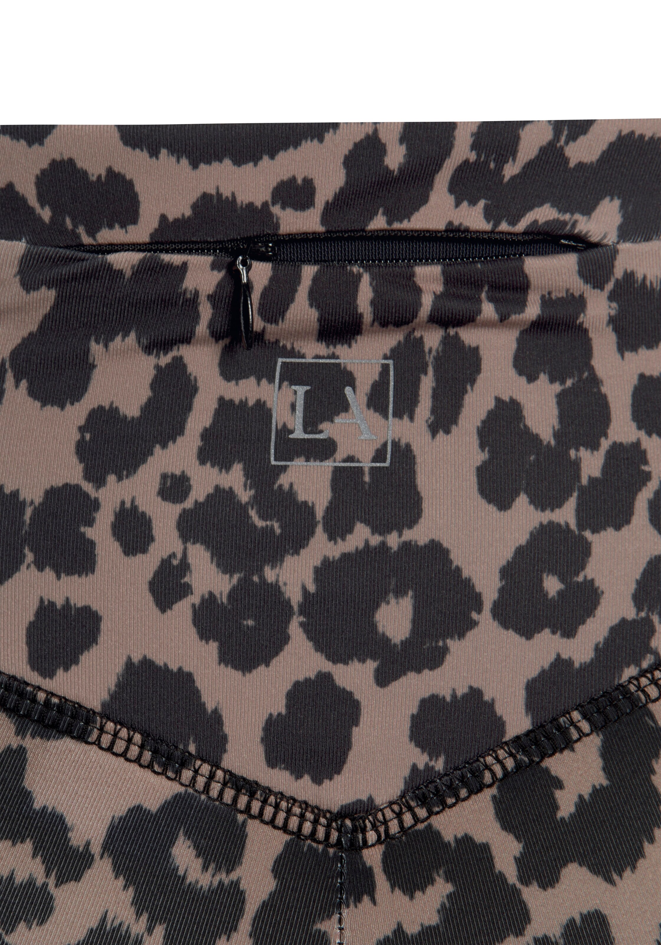 LASCANA ACTIVE Skinny Παντελόνι φόρμας σε καφέ