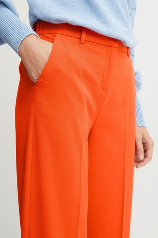 Wide leg Pantaloni con piega frontale 'DANTA' di b.young in arancione