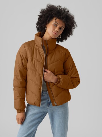VERO MODA Between-Season Jacket 'LIGA' in Brown: front