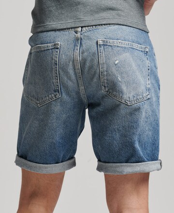 Superdry Regular Shorts in Blau