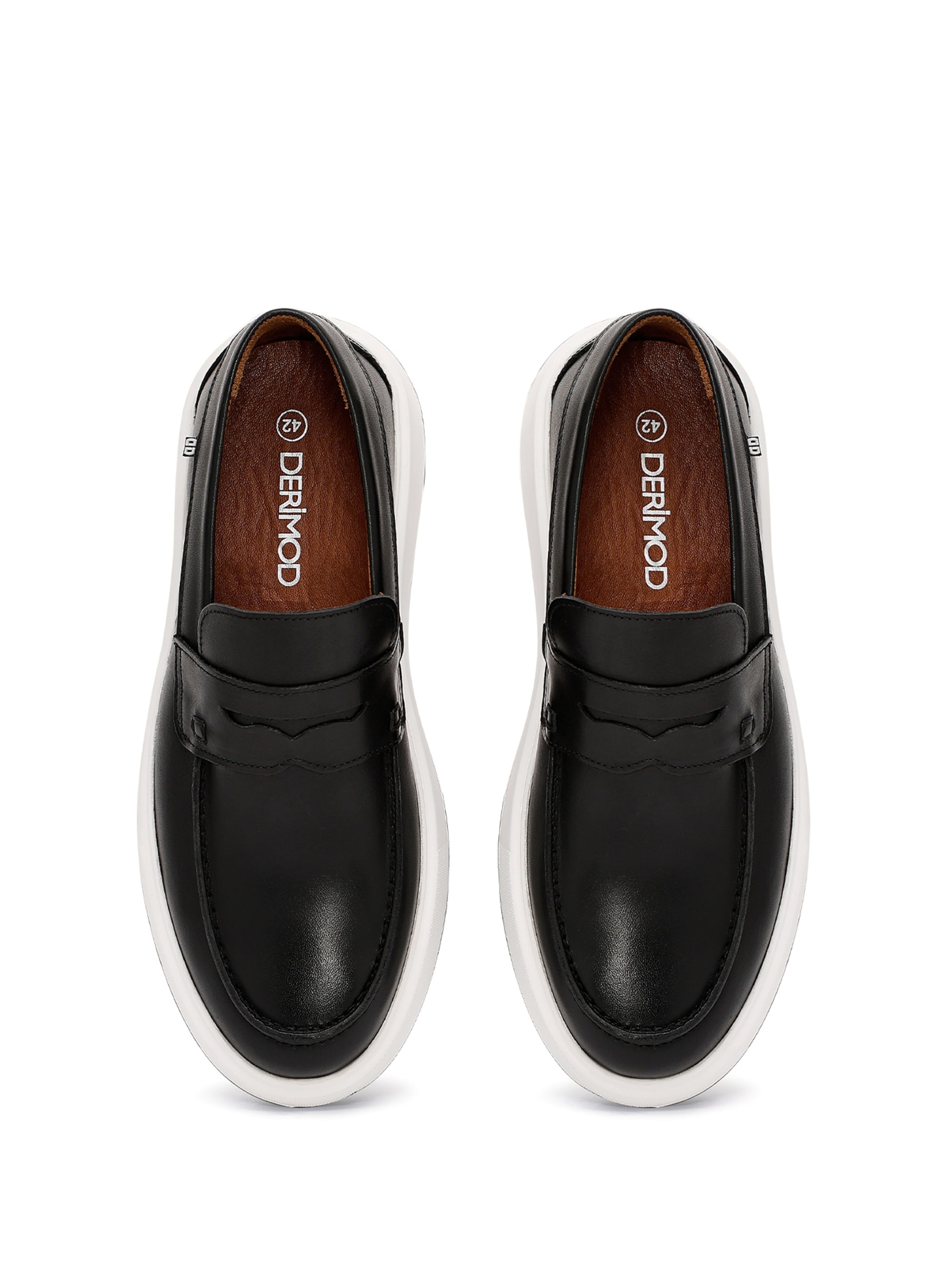 Chaussure basse Derimod en noir