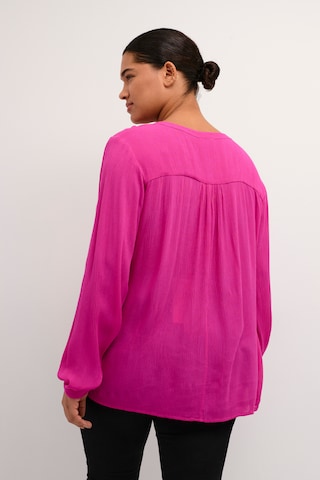 KAFFE CURVE Bluzka 'Cami' w kolorze różowy