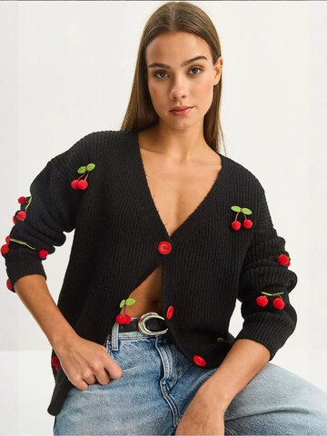 Bianco Lucci Strickjacke 'Strickjacken'‌‌‌‌‌‌‌‌ in Schwarz: Vorderseite
