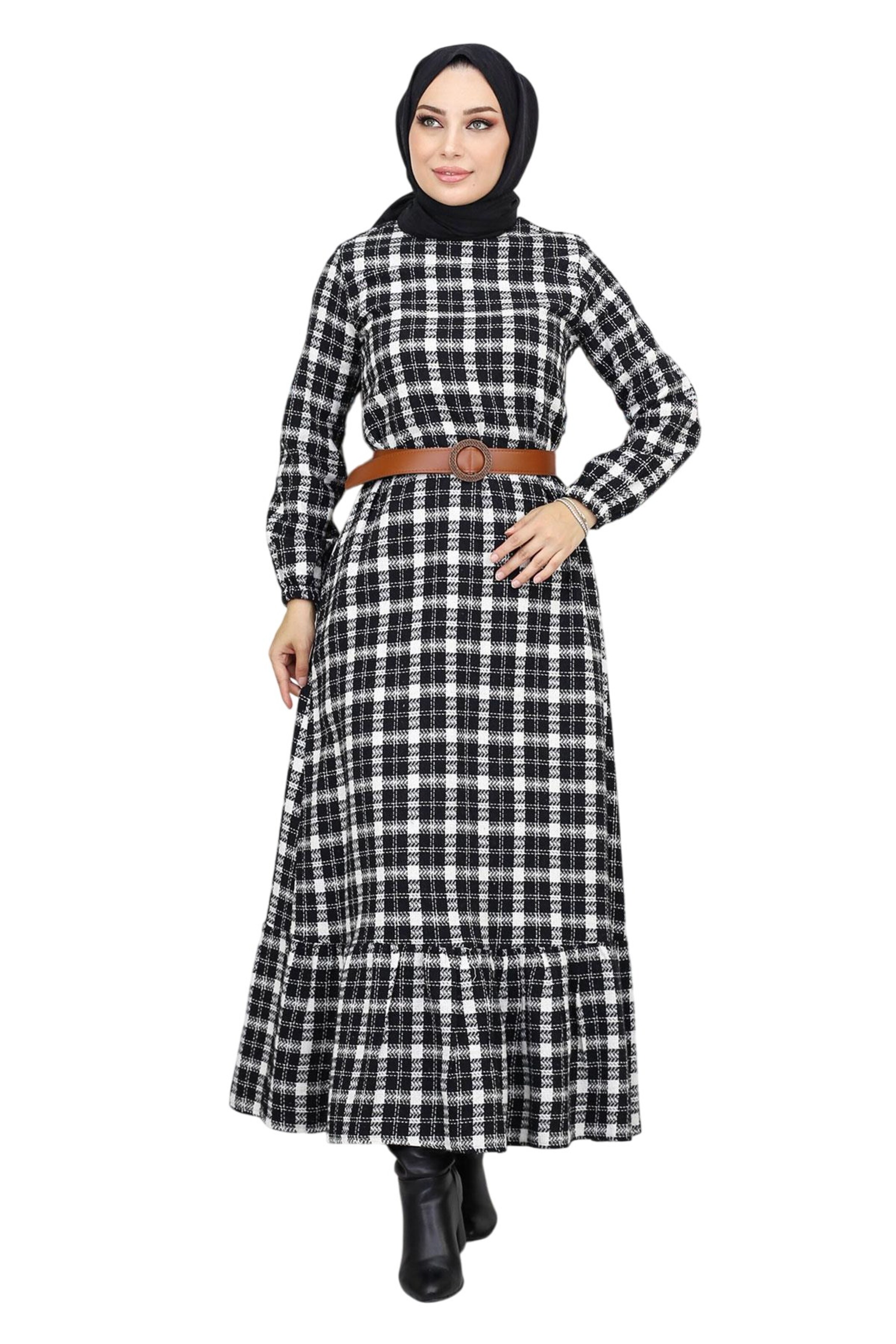 MODAMIHRAM Dress in Black: front