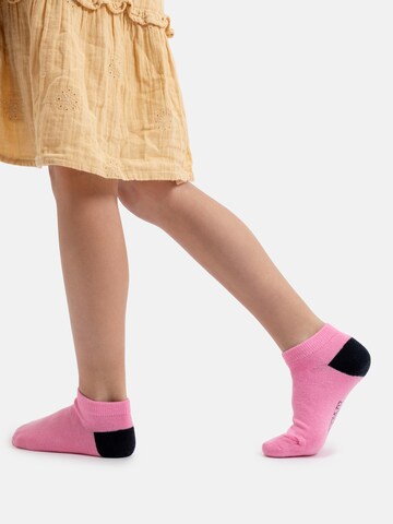 Occulto Socken 'Mikl' in Pink: Vorderseite