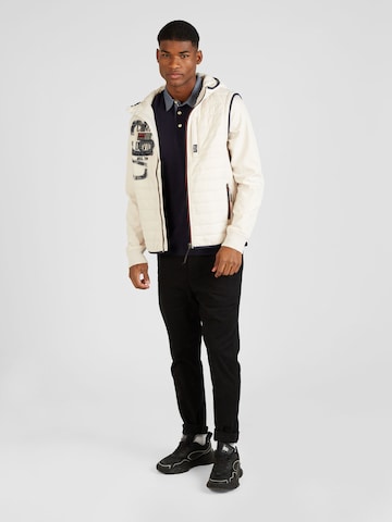 CAMP DAVID Between-Season Jacket in White