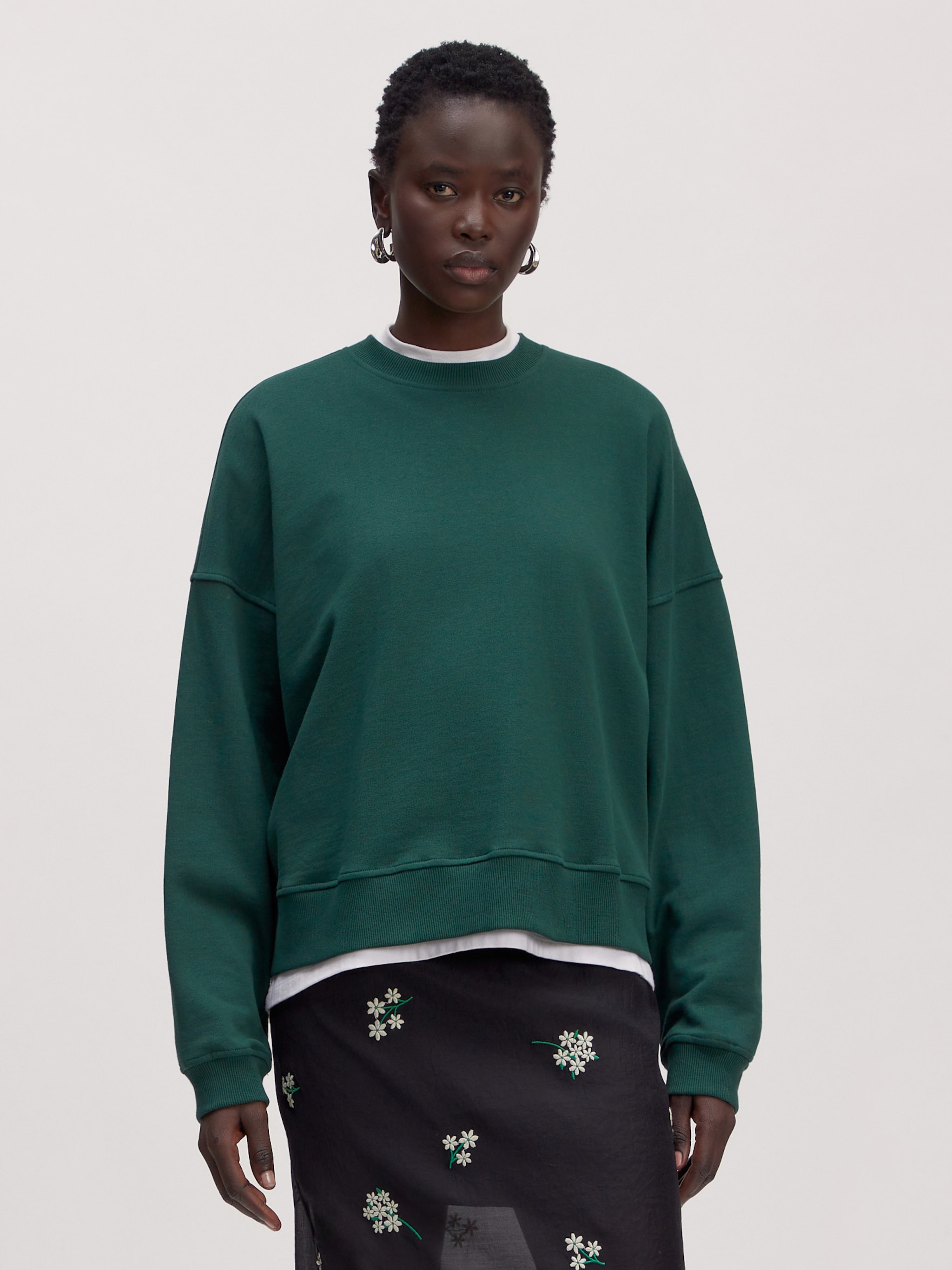 EDITED Produkte Sweatshirt 'Emielia' grün